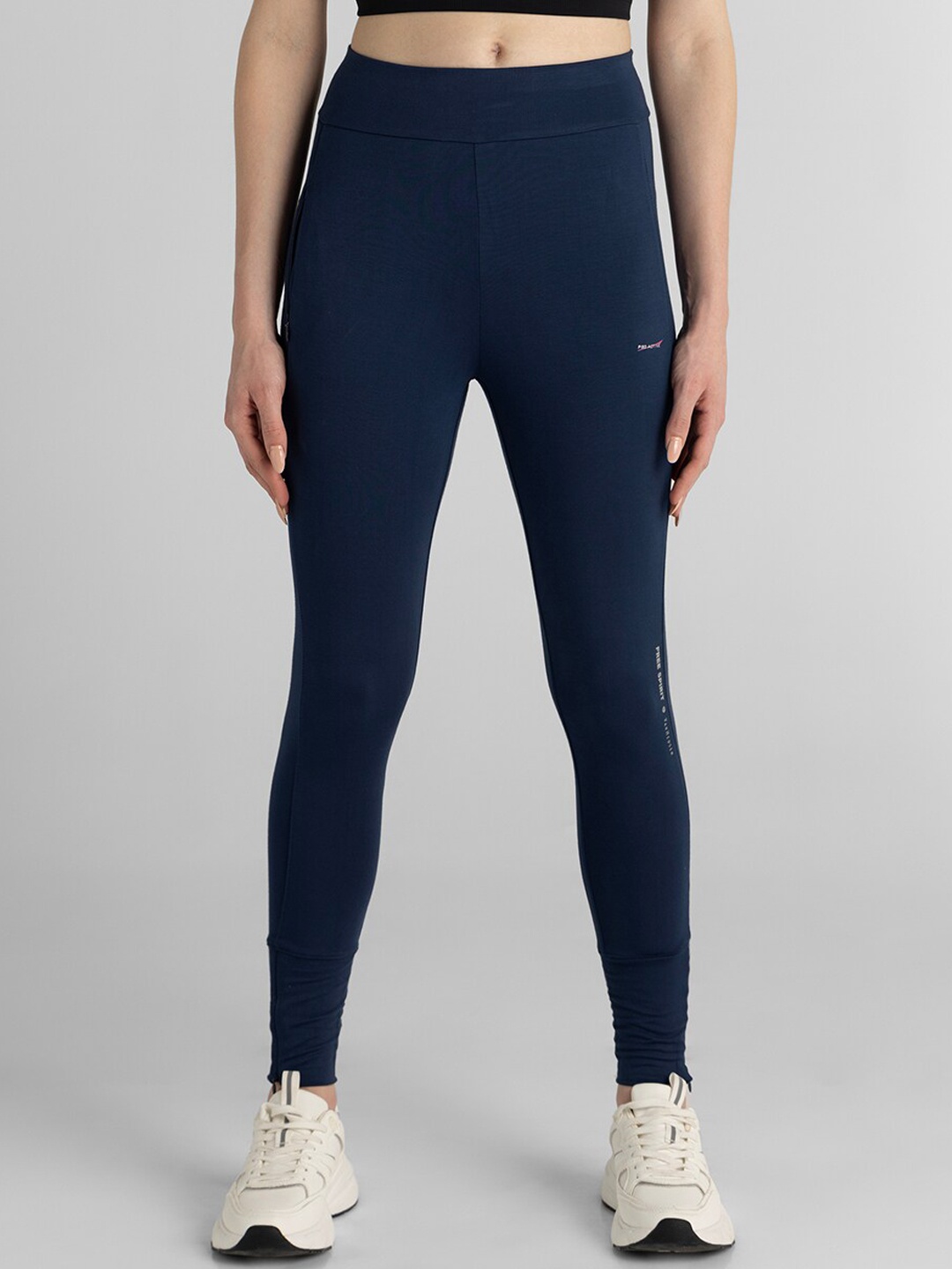 

Van Heusen High Rise Anti-Bacterial Tight, Blue