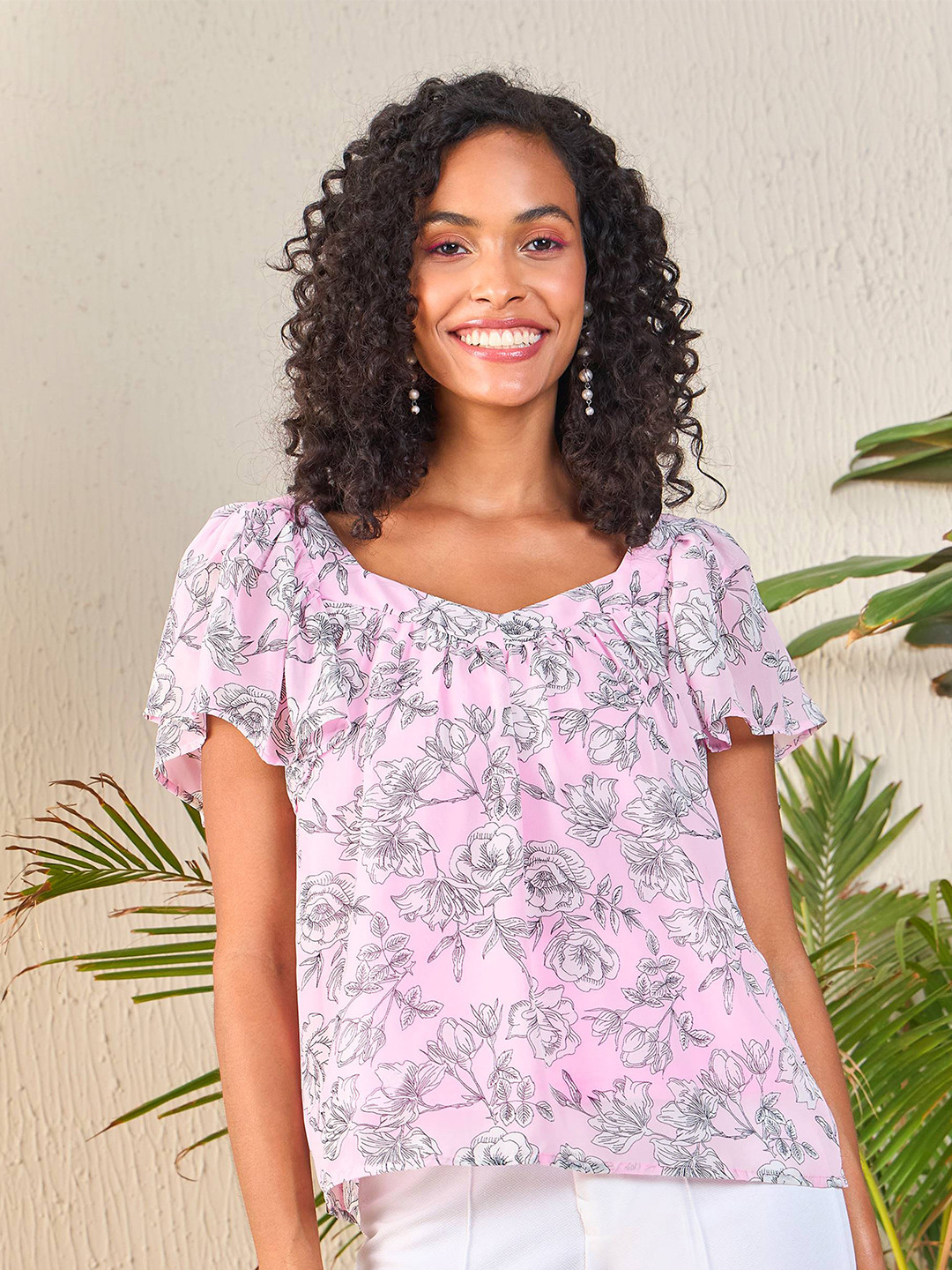 

SASSAFRAS Pink Floral Printed Flutter Sleeve Georgette Top