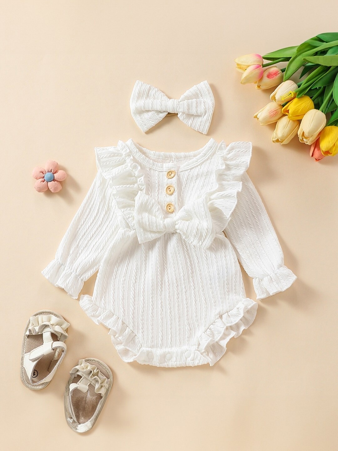 

StyleCast Infants Girls White Self Design Bodysuit