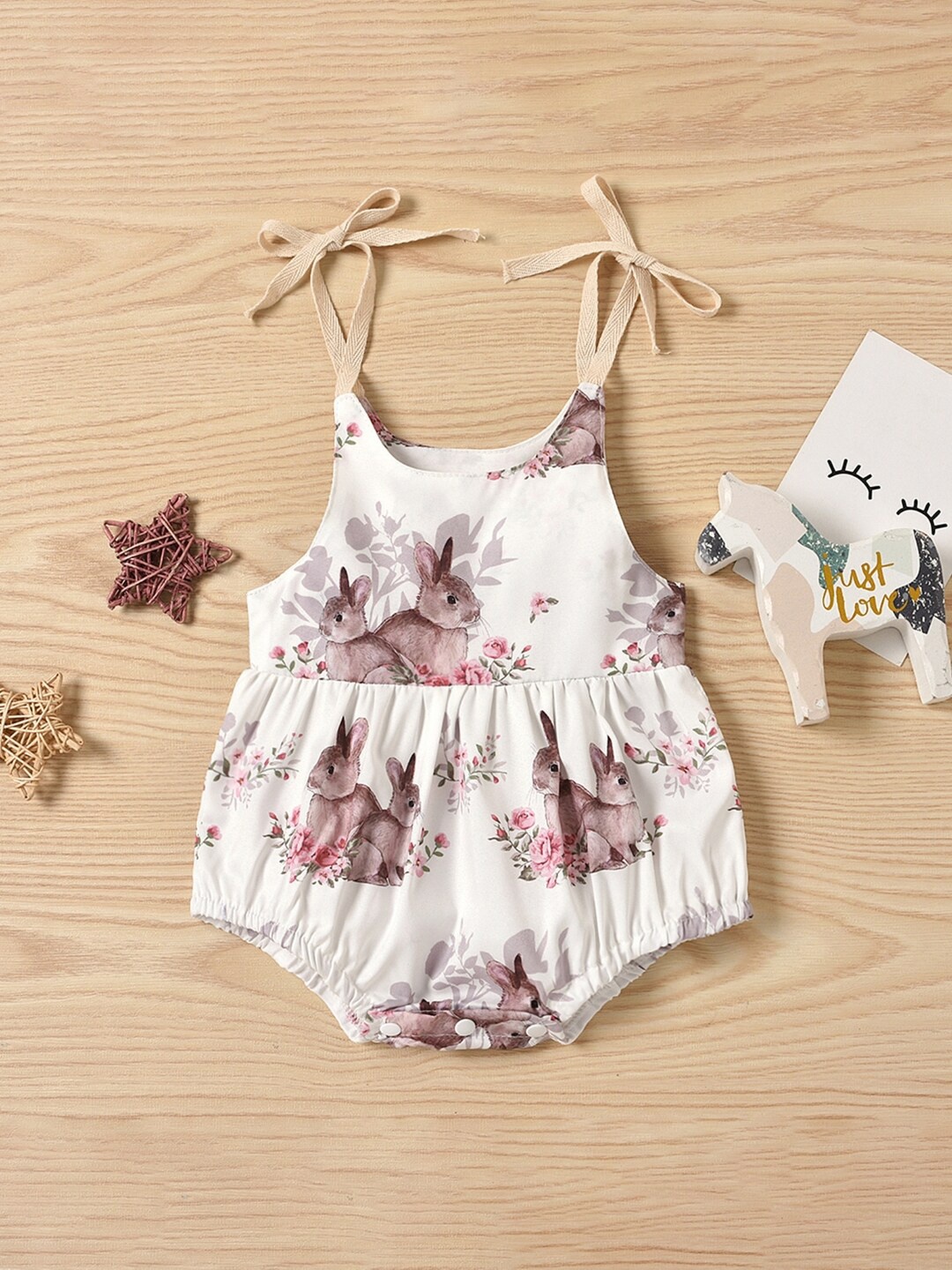 

StyleCast Infant Girls White Printed Shoulder Straps Bodysuit