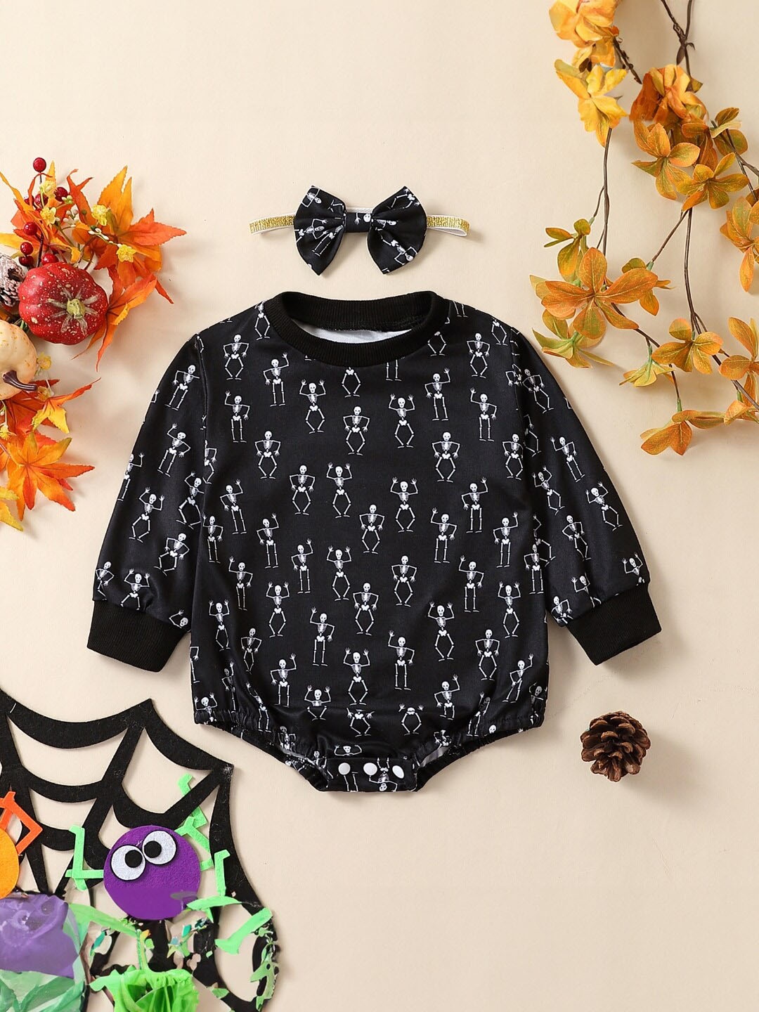 

StyleCast Infant Girls Black Printed Round Neck Bodysuit With Headband