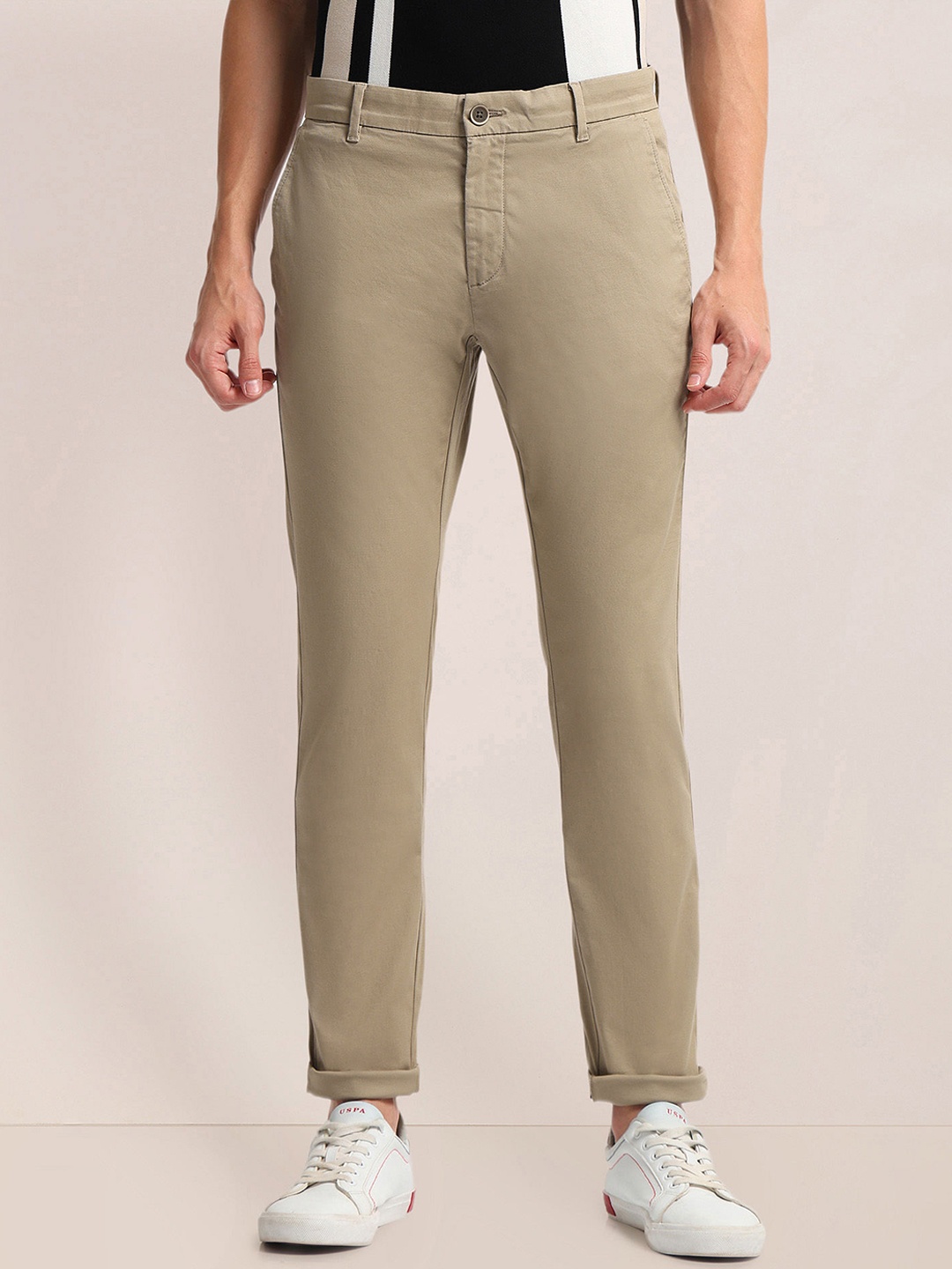 

U.S. Polo Assn. Men Slim Fit Mid-Rise Chinos Trousers, Brown