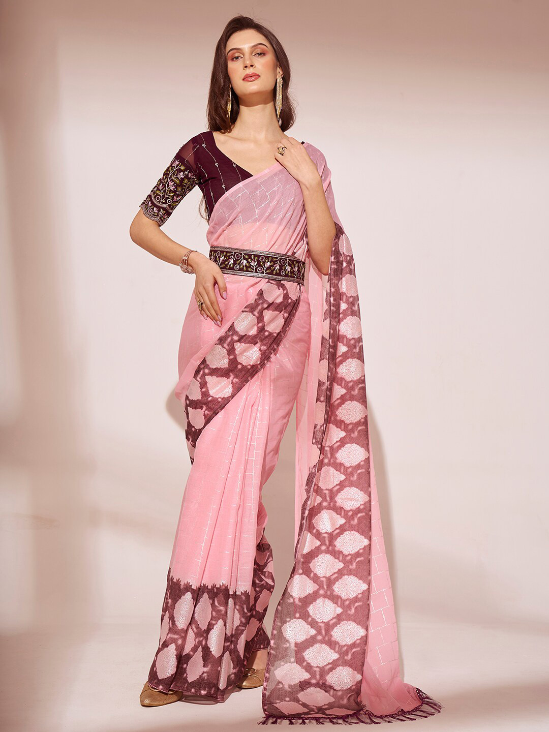

Mitera Pure Georgette Belted Saree, Pink