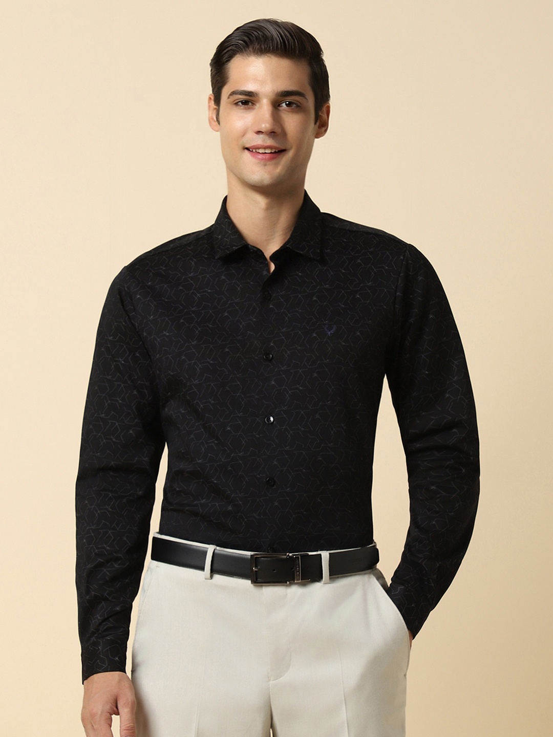 

Allen Solly Slim Fit Geometric Printed Pure Cotton Formal Shirt, Black