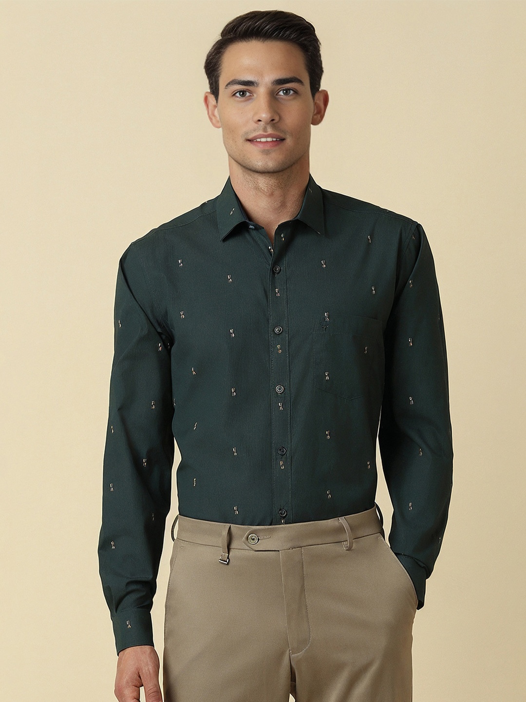 

Allen Solly Micro Ditsy Printed Slim Fit Cotton Opaque Formal Shirt, Green