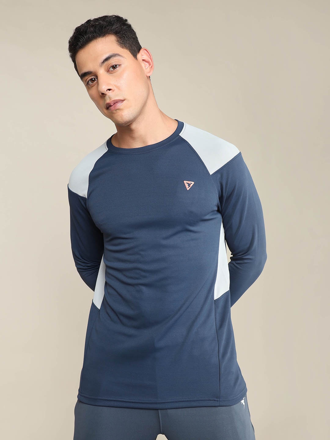 

Technosport Colorblocked Anti Static Slim Fit Active T-shirt, Navy blue