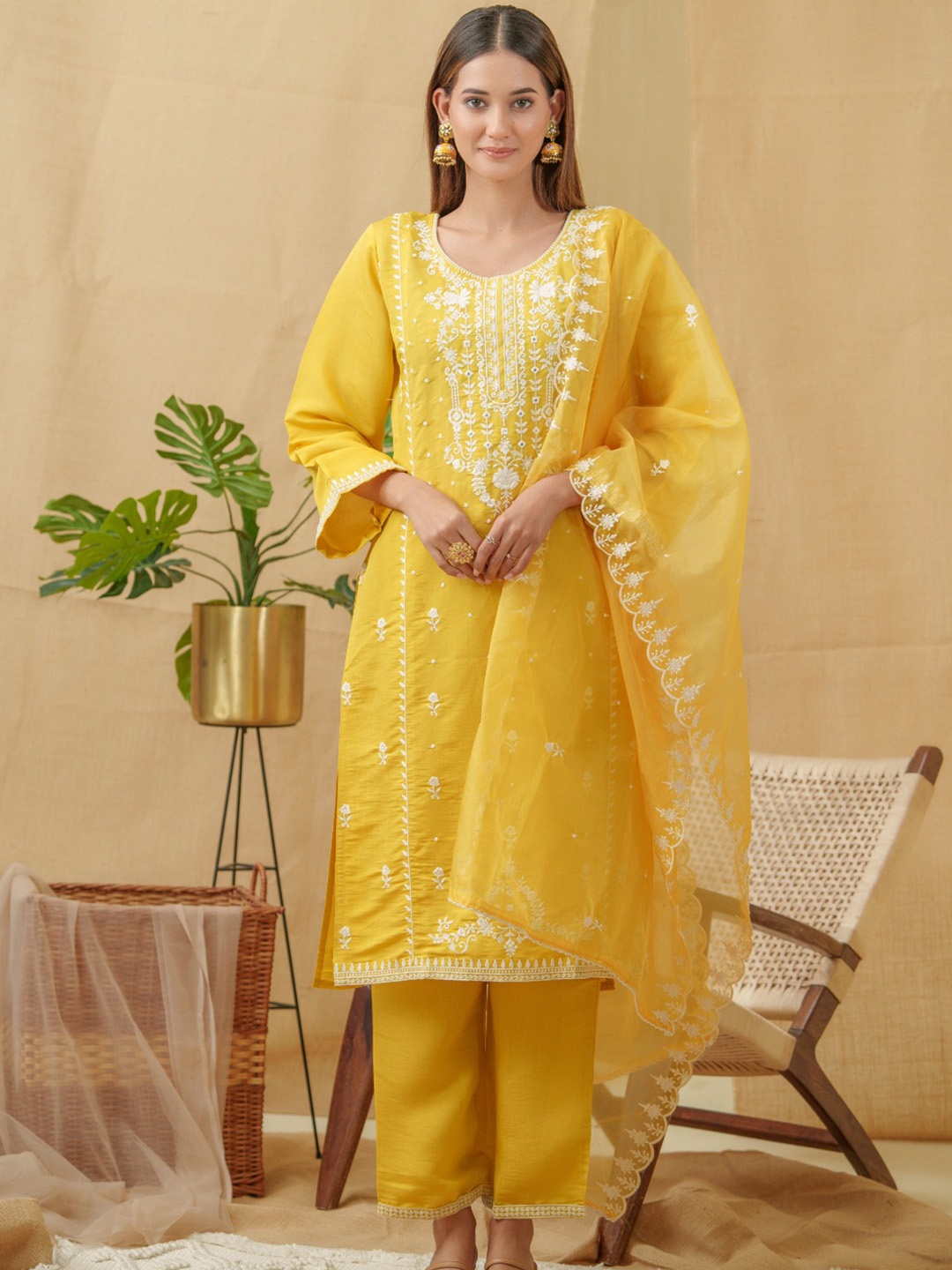 

House of Pataudi Floral Embroidered Straight Kurta With Trousers & Dupatta, Yellow