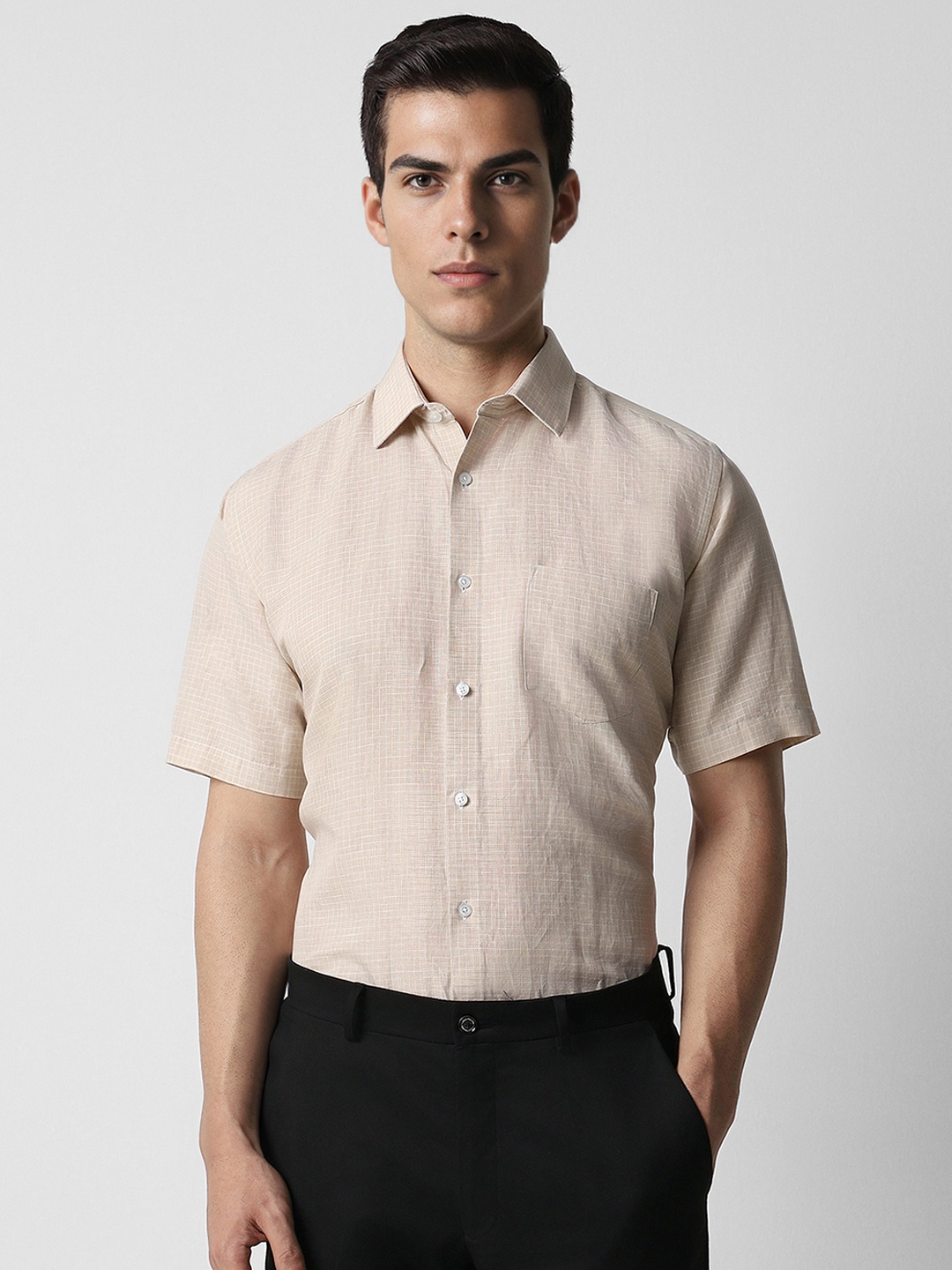 

Van Heusen Checked Spread Collar Formal Shirt, Beige