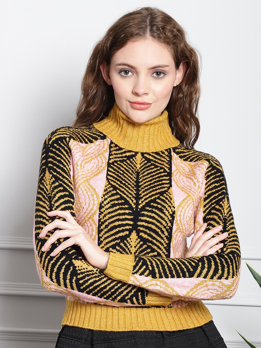 

NoBarr Self Design Turtle Neck Pullover, Black