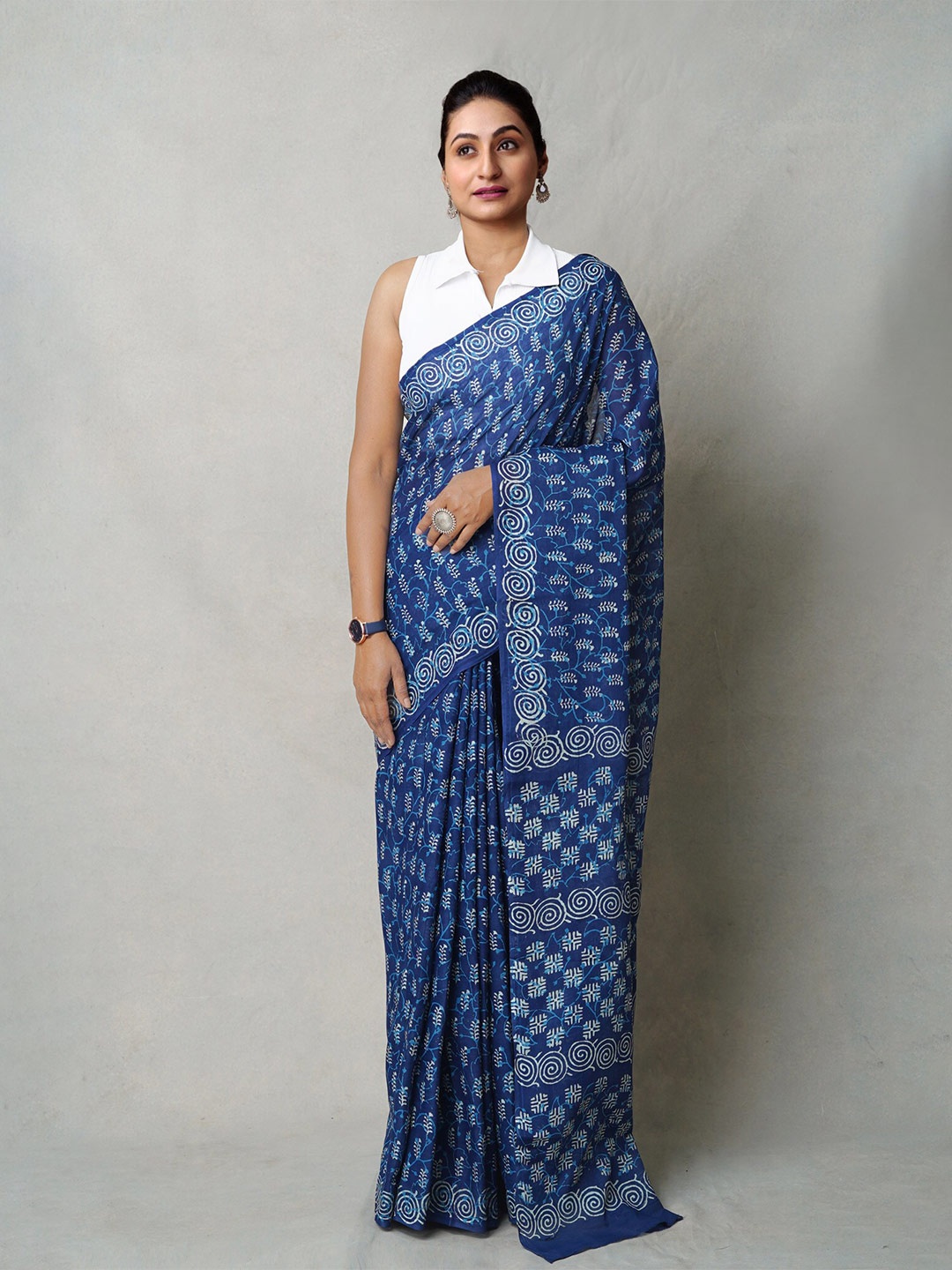 

Unnati Silks Pure Cotton Block Print Saree, Navy blue