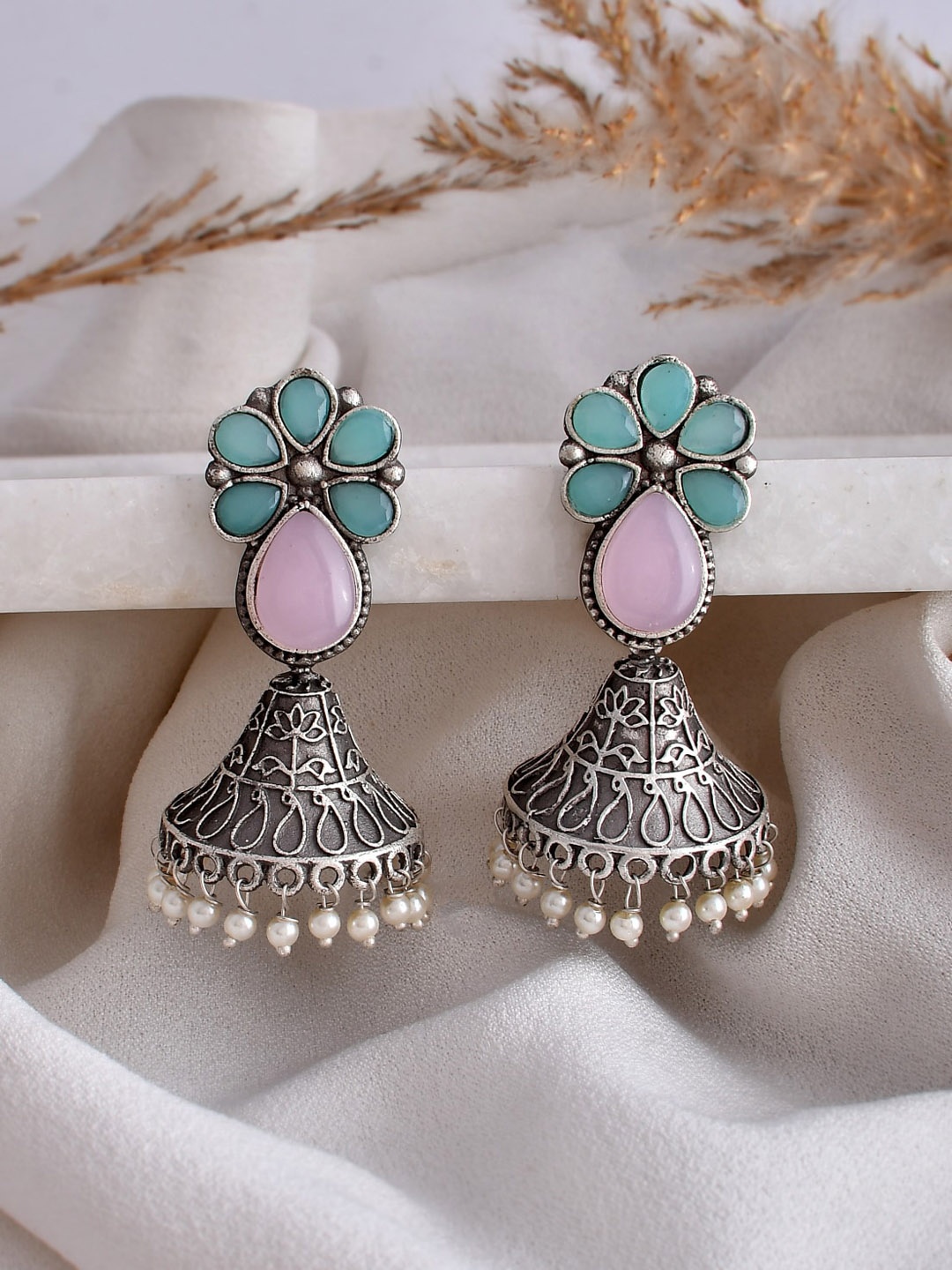 

DASTOOR Silver-Plated Beaded & Stone Studded Classic Jhumkas