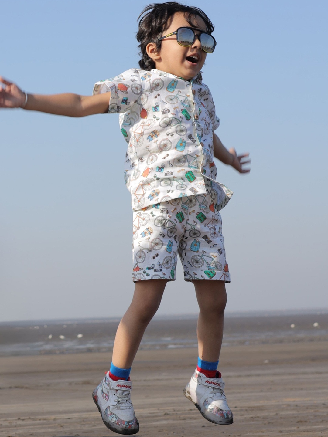 

BAESD Boys Printed Shirt & Shorts, White