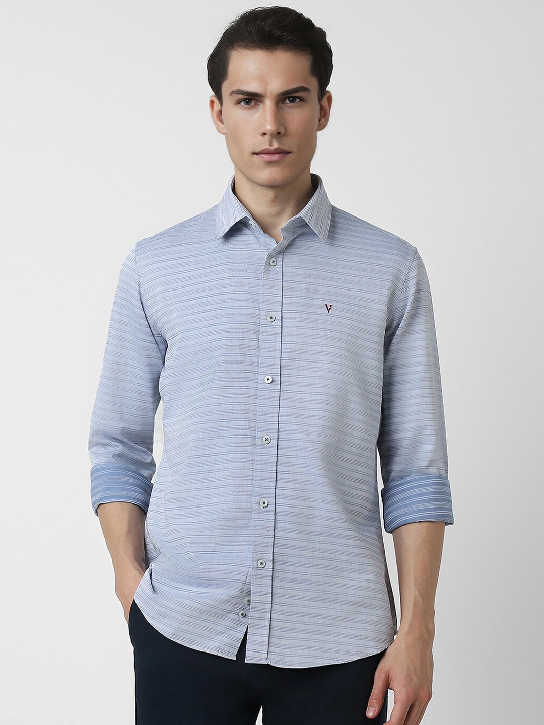 

Van Heusen Sport Horizontal Striped Full Sleeves Casual Shirt, Blue