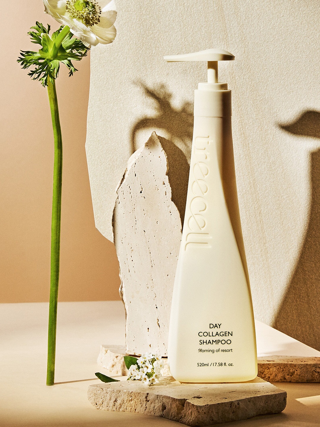 Treecell Day Collagen Shampoo Morning of Resort - 360ml, Transparent