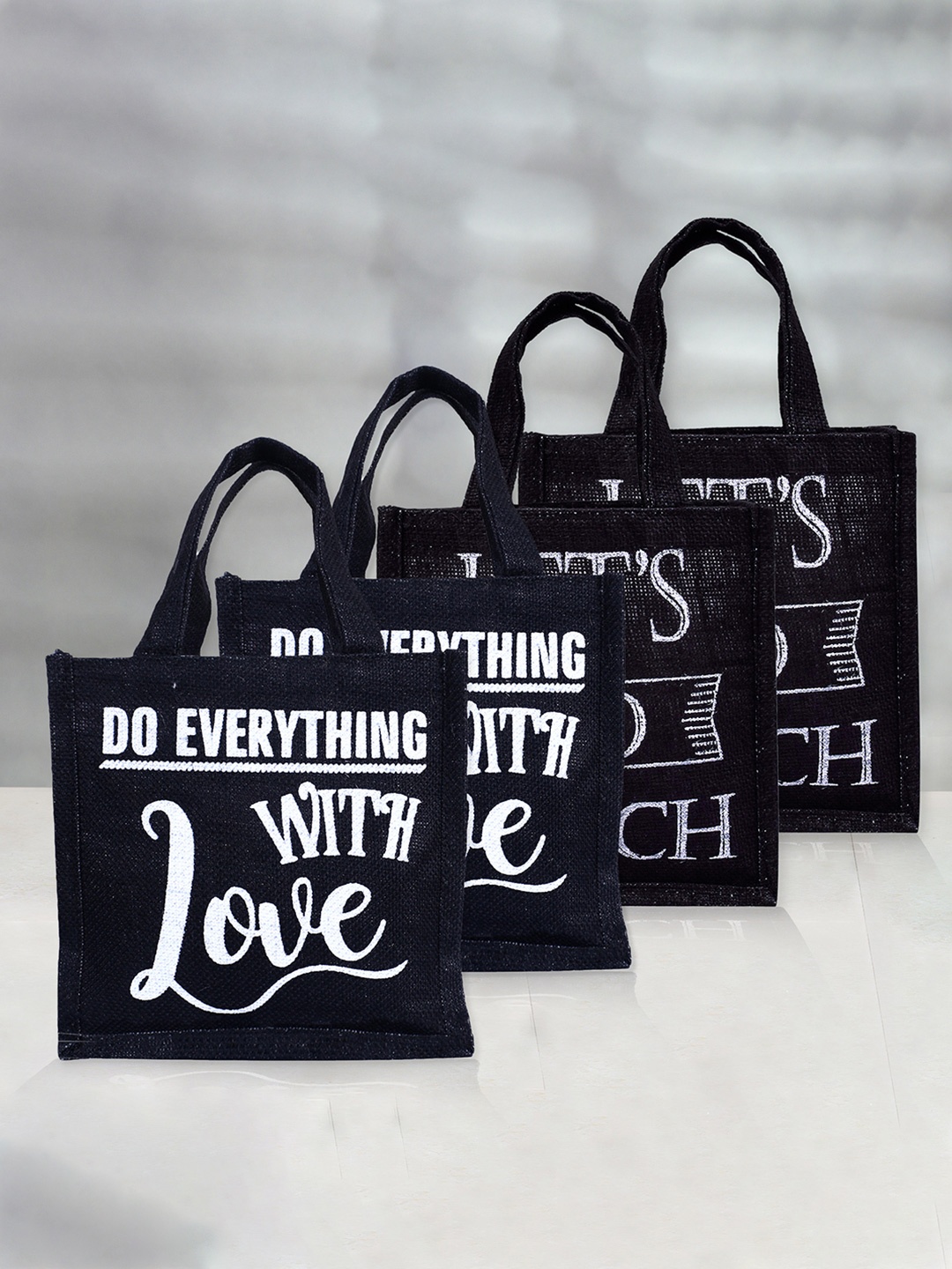 

Kuber Industries Set of 4 Printed Lunch bags Travel Accessory, Black