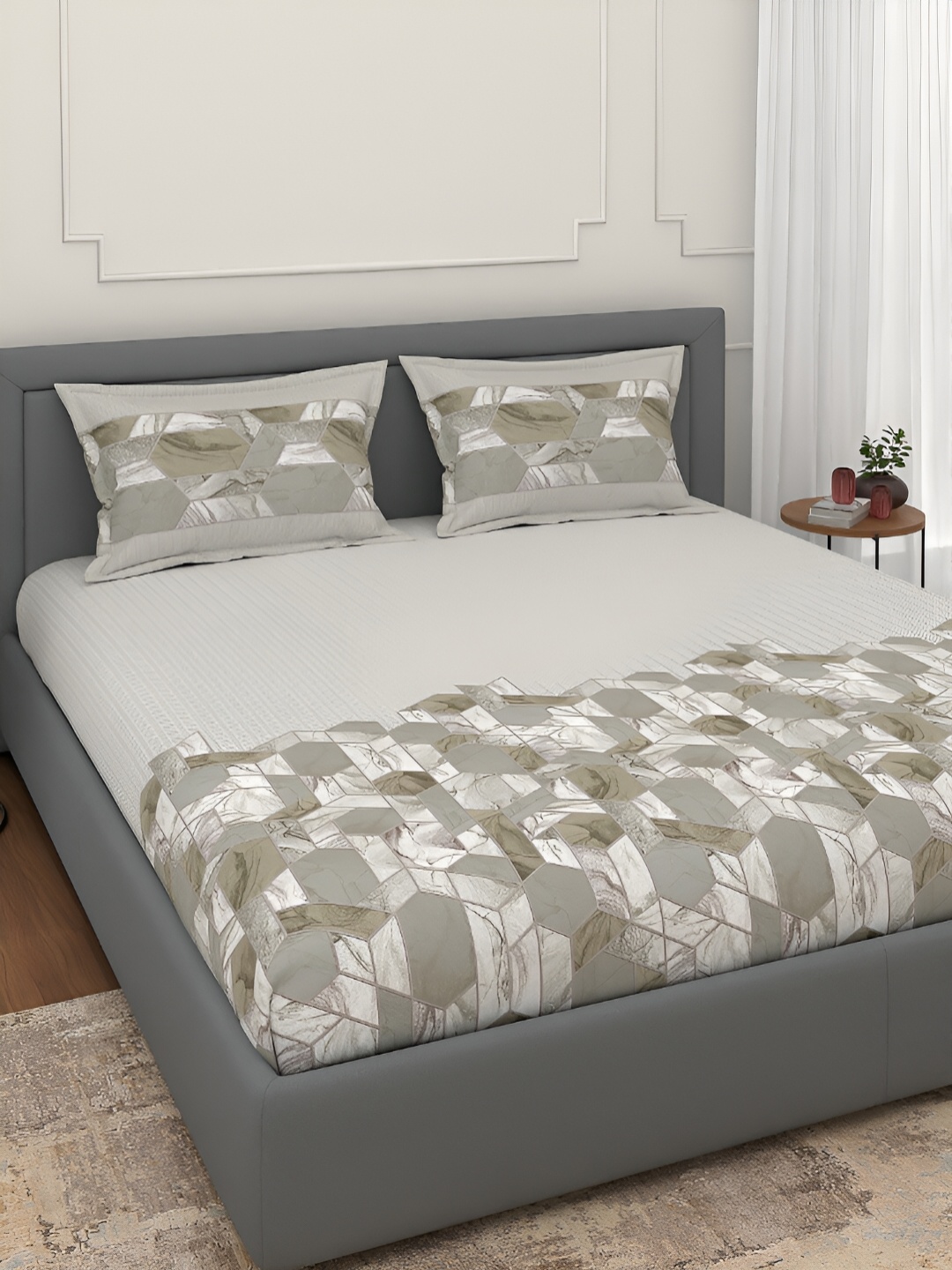 

Srijee Decors Grey Geometric 300 TC Cotton Fitted King Bedsheet with 2 Pillow Covers