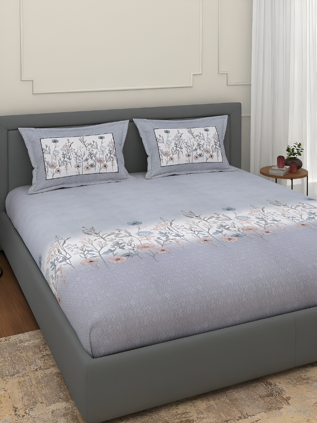 Srijee Decors Blue & White Floral 300 TC Cotton Fitted King Bedsheet with 2 Pillow Covers
