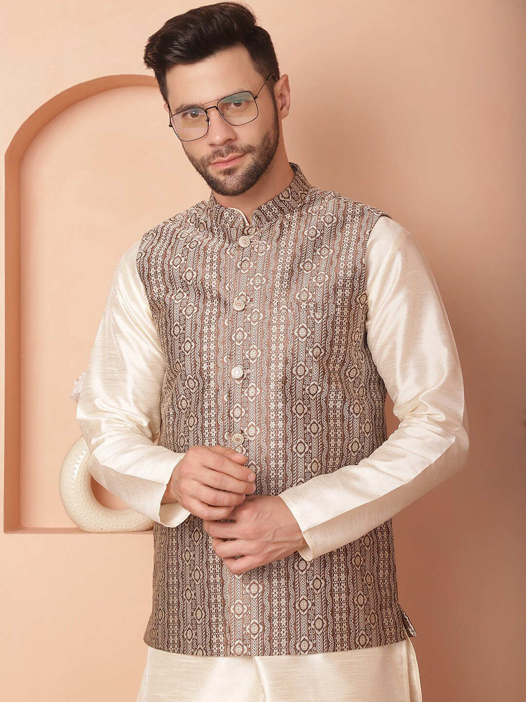 

Jompers Regular Straight Kurta With Pyjamas & Woven Design Nehru Jacket, Brown