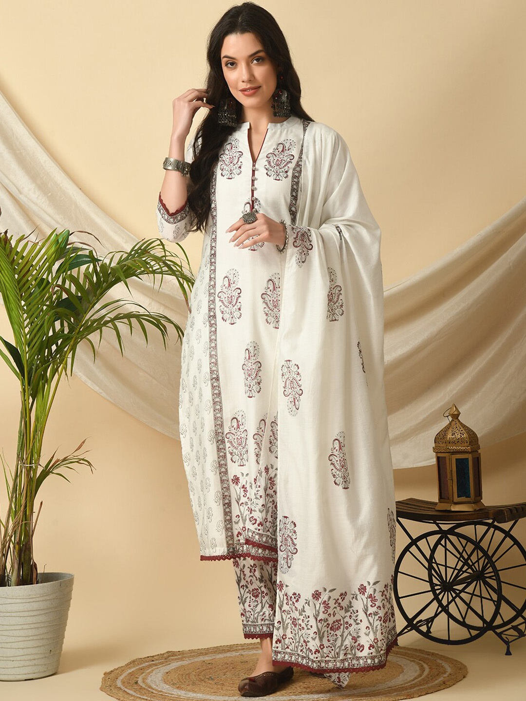 

MEESAN Ethnic Motifs Printed kurta With Trousers & Dupatta, White