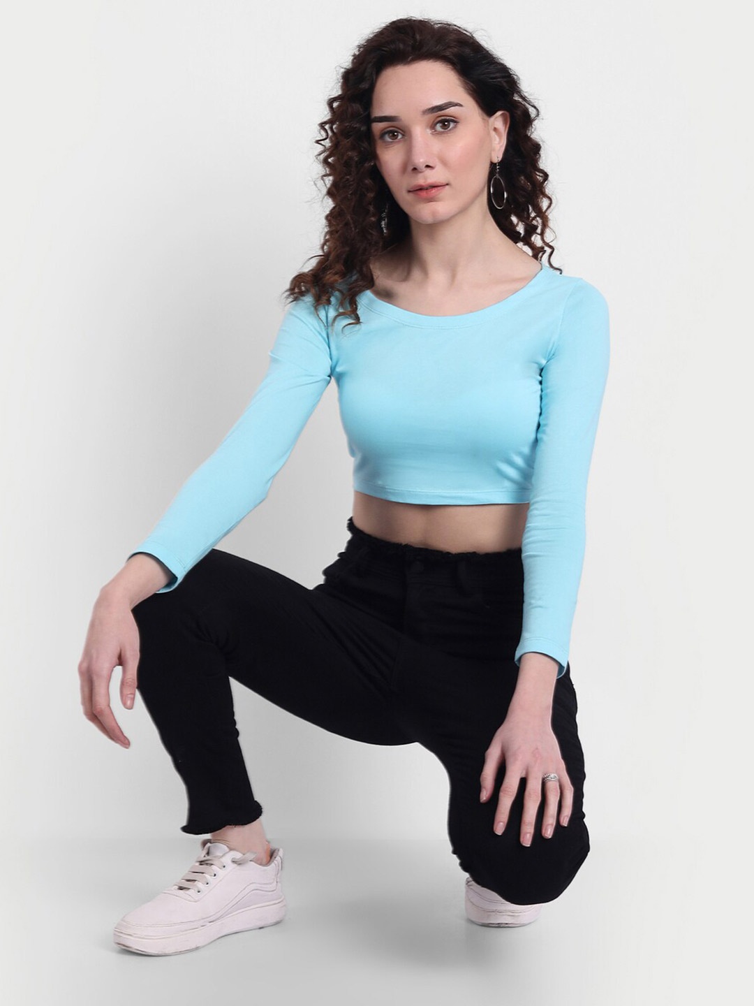 

COLOR CAPITAL Round Neck Long Sleeves Crop Top, Blue