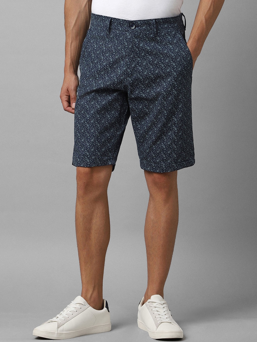 

Louis Philippe Sport Men Abstract Printed Slim Fit Shorts, Navy blue
