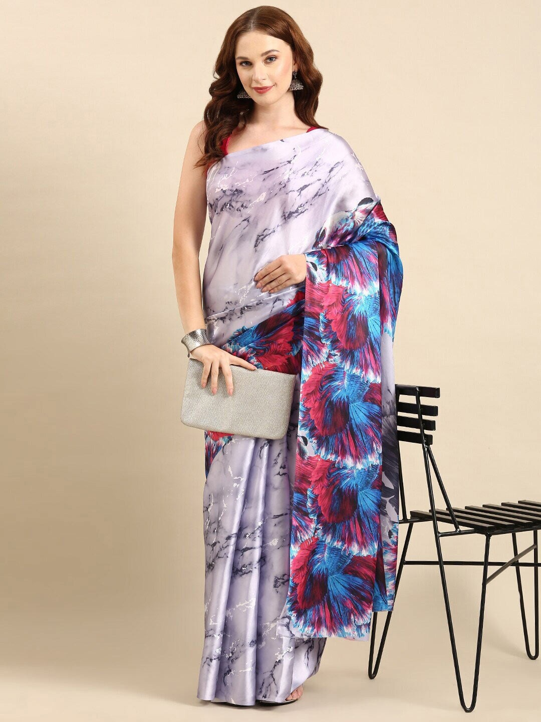 

VEECHIS Floral Printed Satin Saree, Grey
