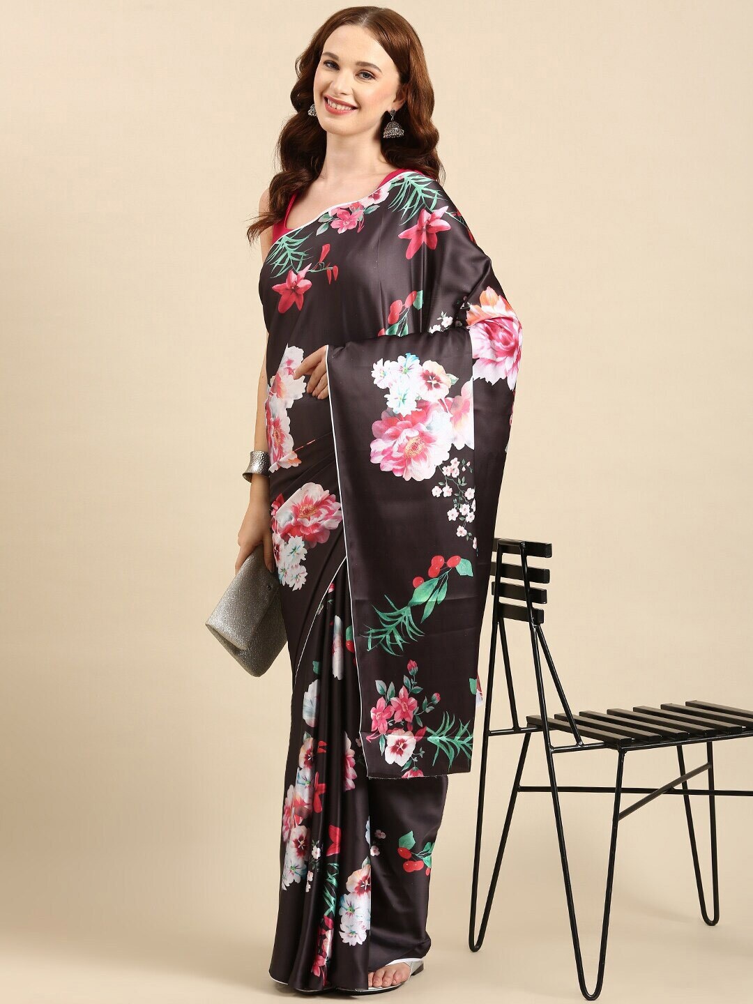 

VEECHIS Floral Printed Satin Saree, Black