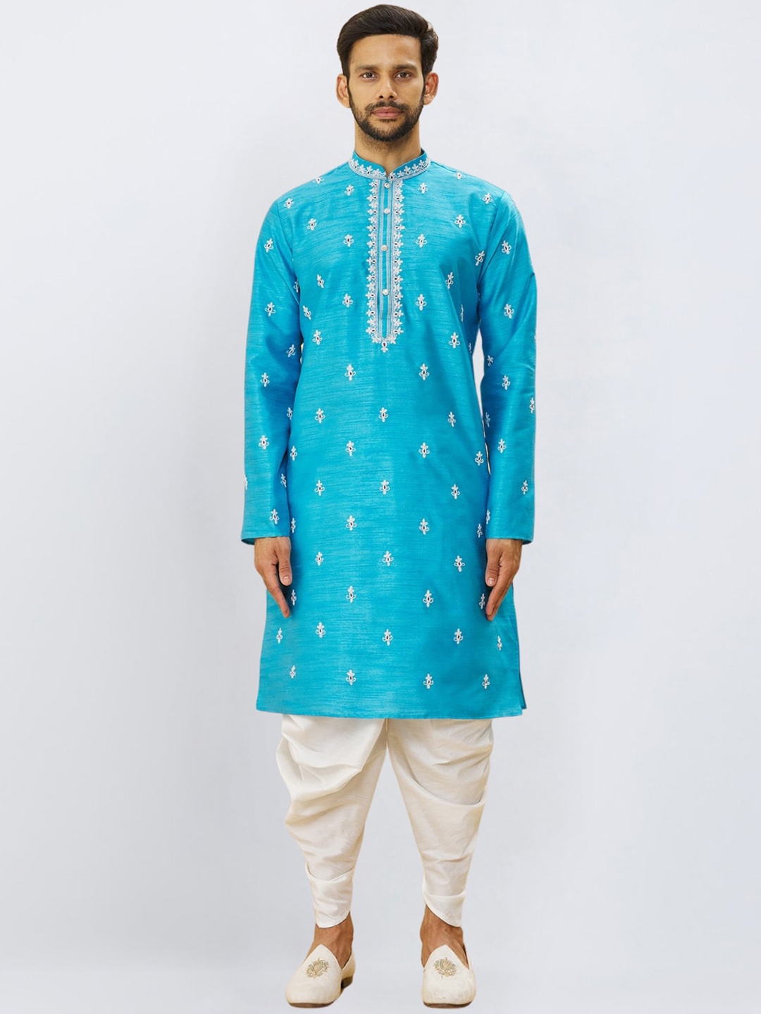 

Indian Poshakh Ethnic Motifs Embroidered Mandarin Collar Thread Work Kurta With Dhoti, Blue