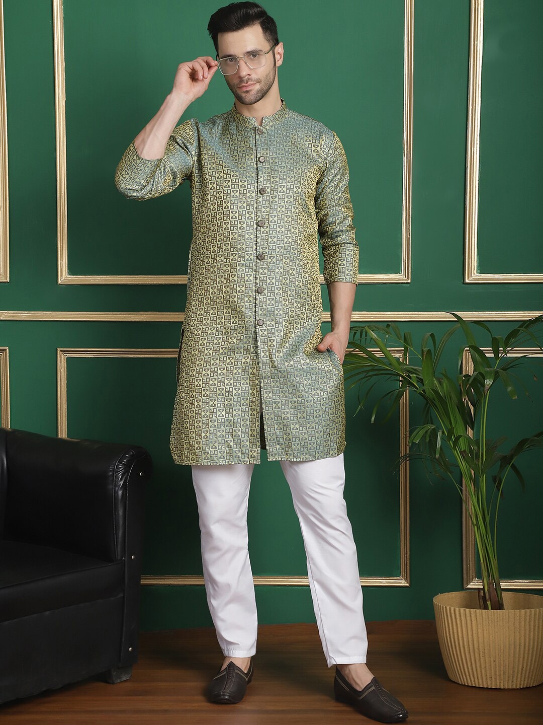 

Anouk Green Woven Designed Straight Kurta with Pyjamas