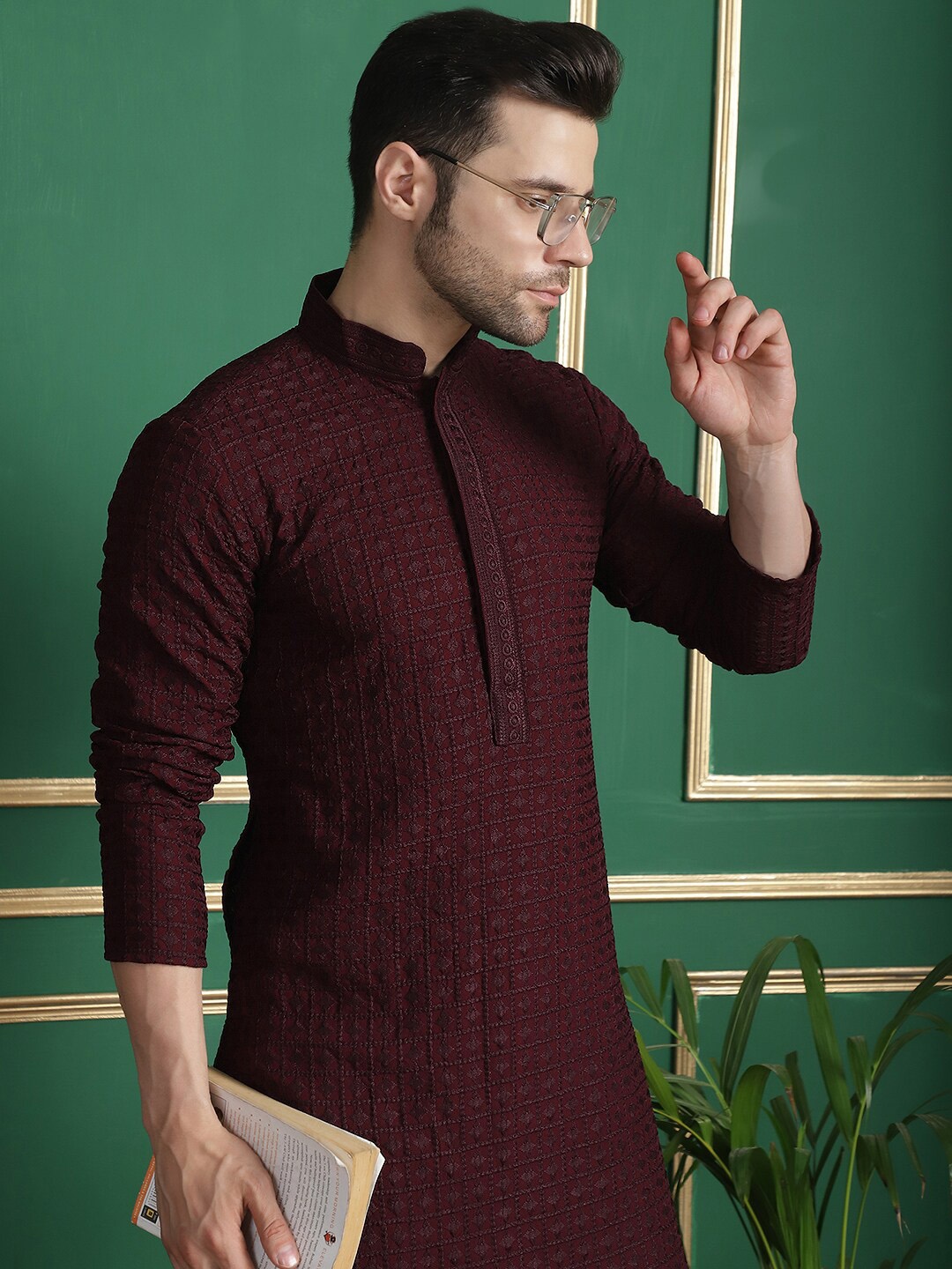 

Anouk Embroidered Regular Sequinned Kurta With Pyjamas, Purple