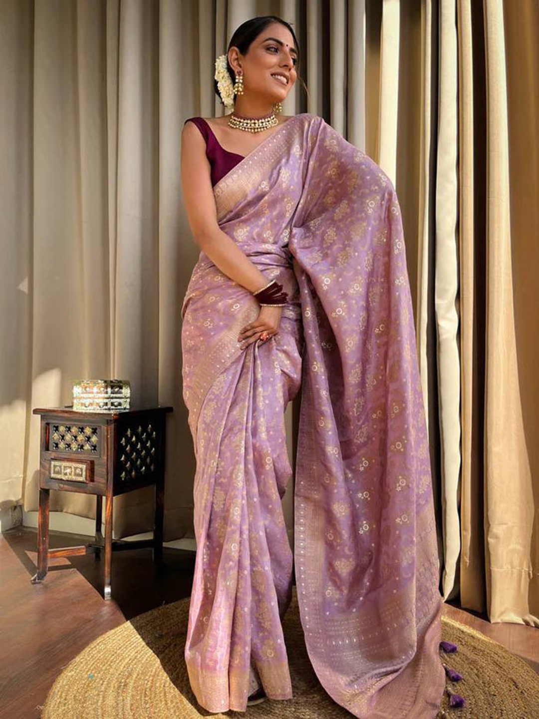 

SHIJILA Ethnic Motifs Zari Pure Silk Kanjeevaram Saree, Lavender