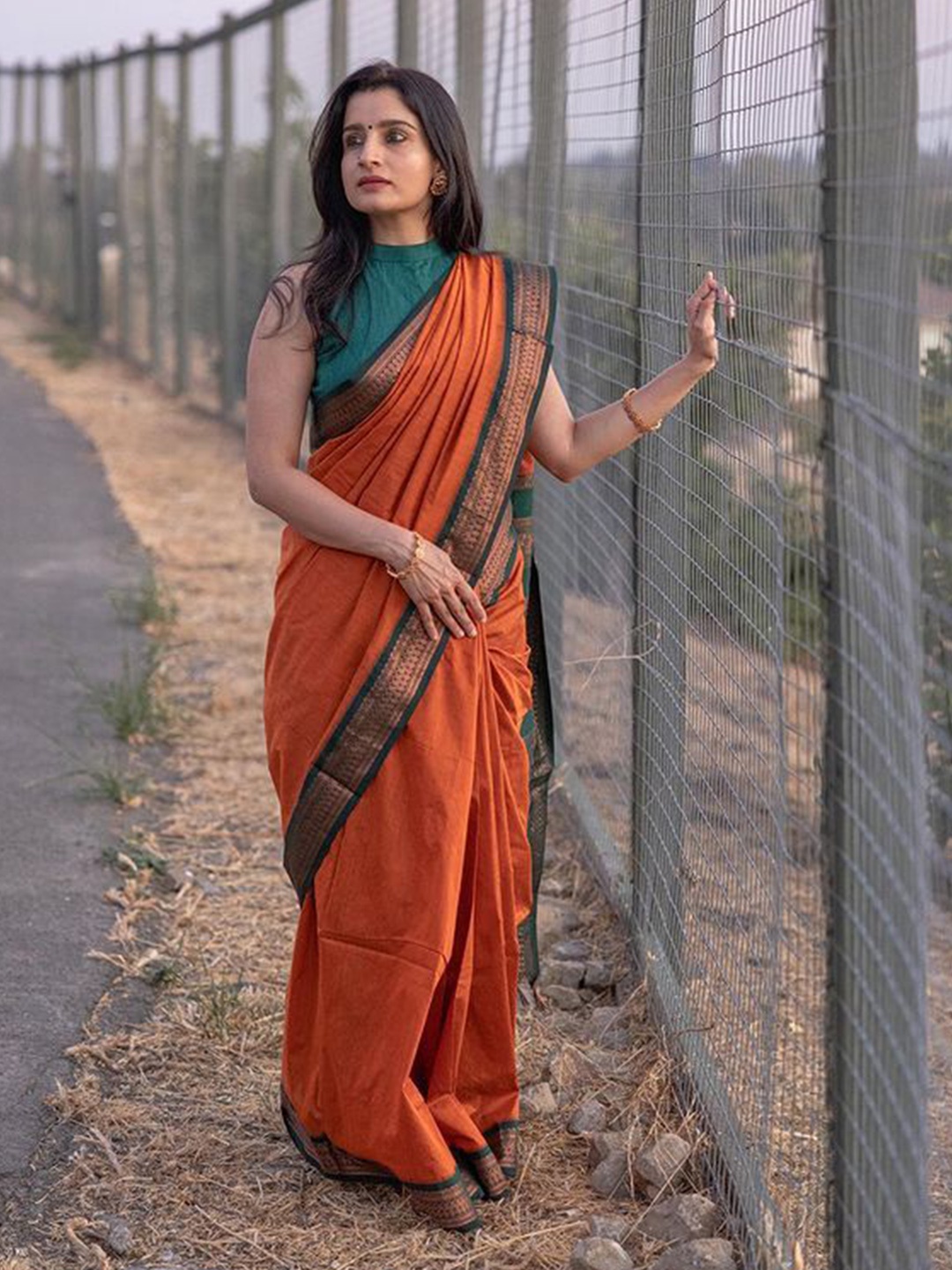 

SHIJILA Zari Pure Silk Kanjeevaram Saree, Orange