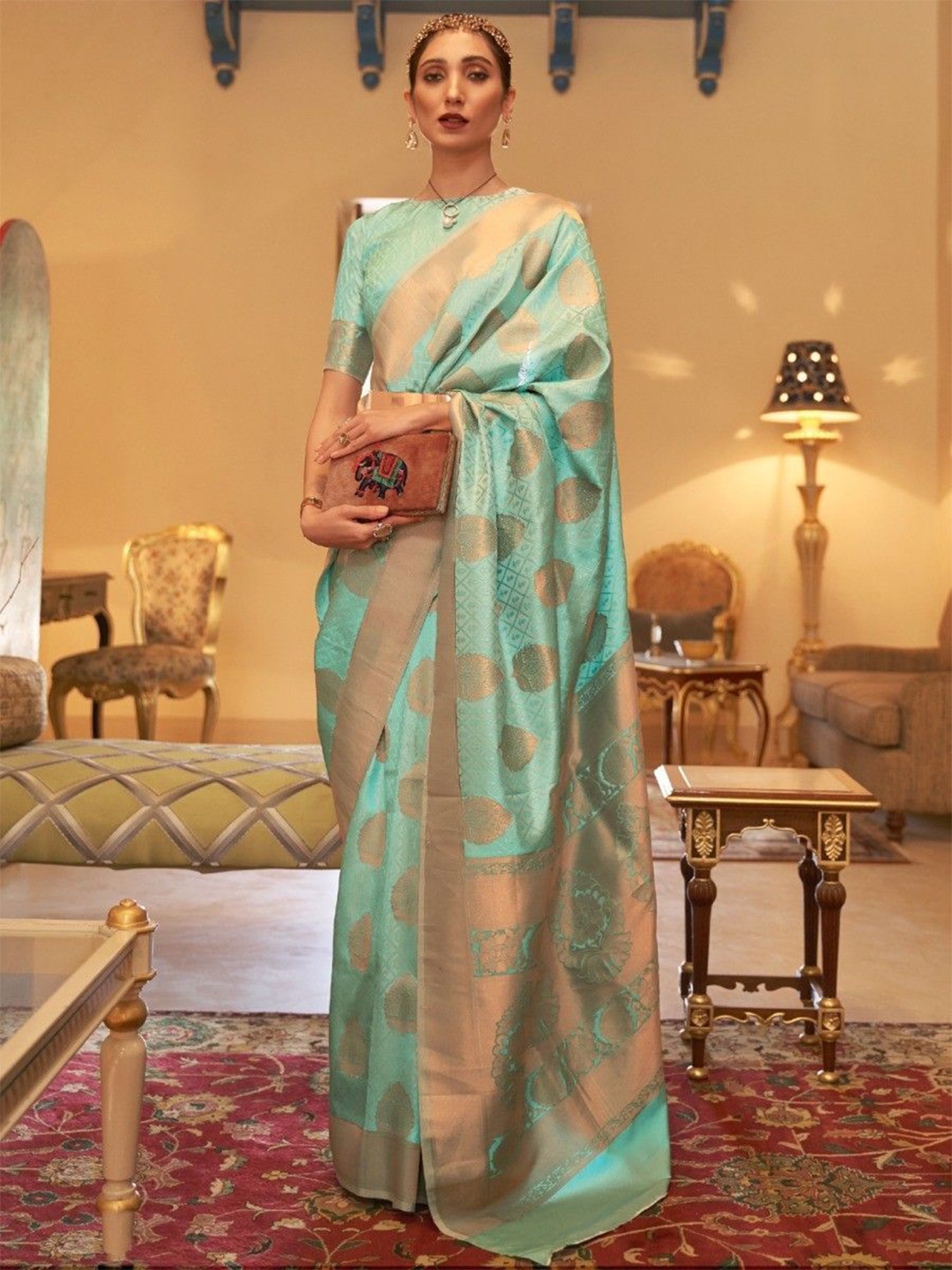 

SHIJILA Ethnic Motifs Zari Pure Silk Kanjeevaram Saree, Sea green