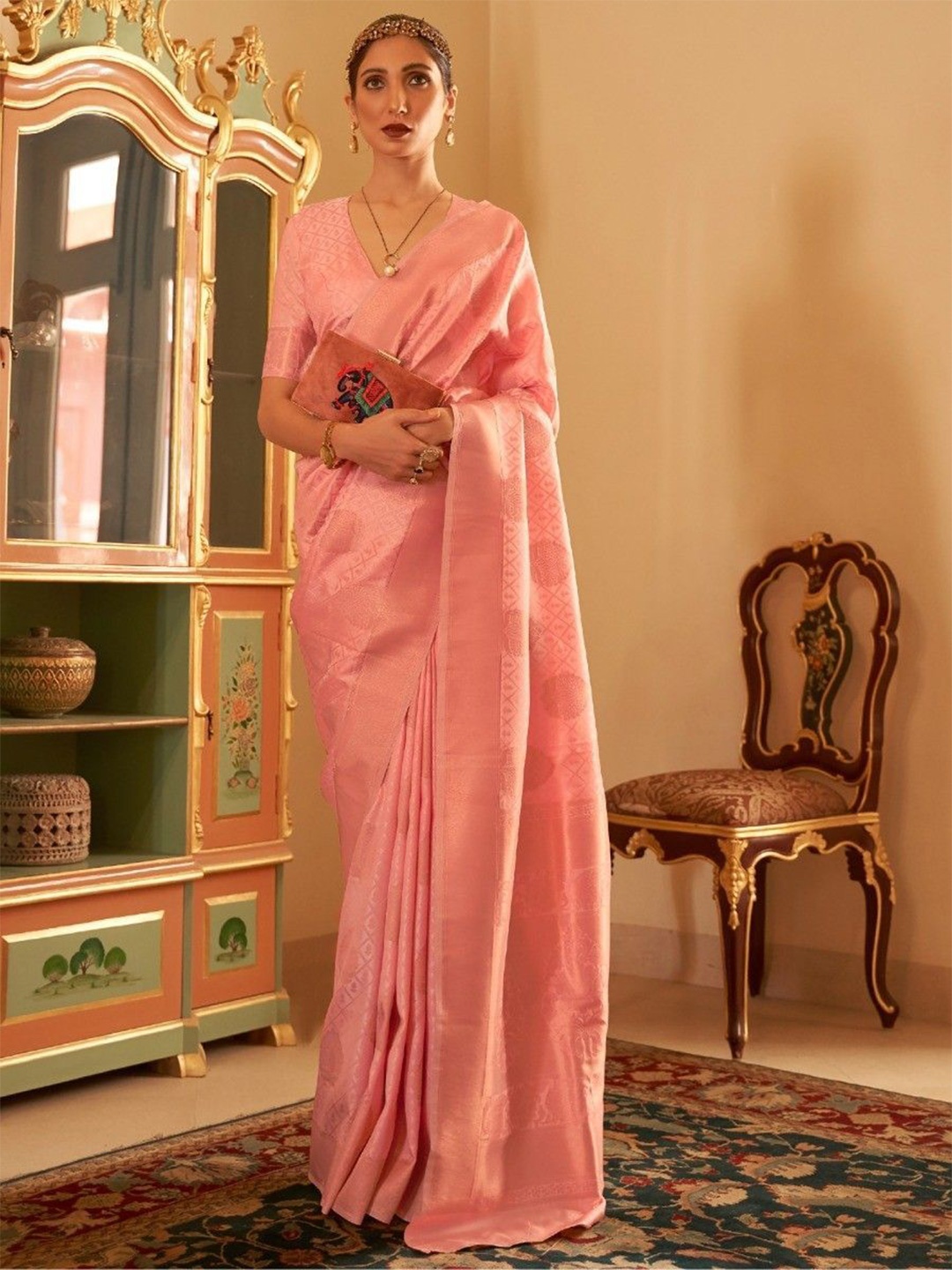 

SHIJILA Ethnic Motifs Zari Pure Silk Kanjeevaram Saree, Peach