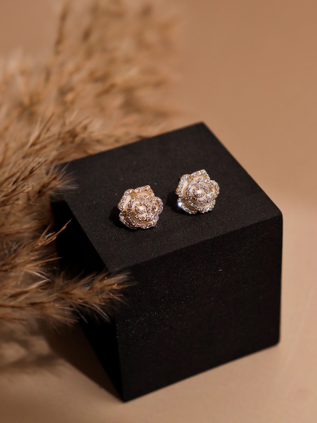 

CURIO COTTAGE Rose Gold-Plated Floral Studs Earrings