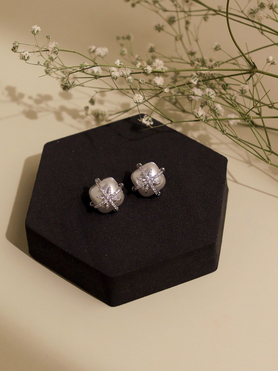 

CURIO COTTAGE Rhodium-Plated Cubic Zirconia Contemporary Stud Earrings, White