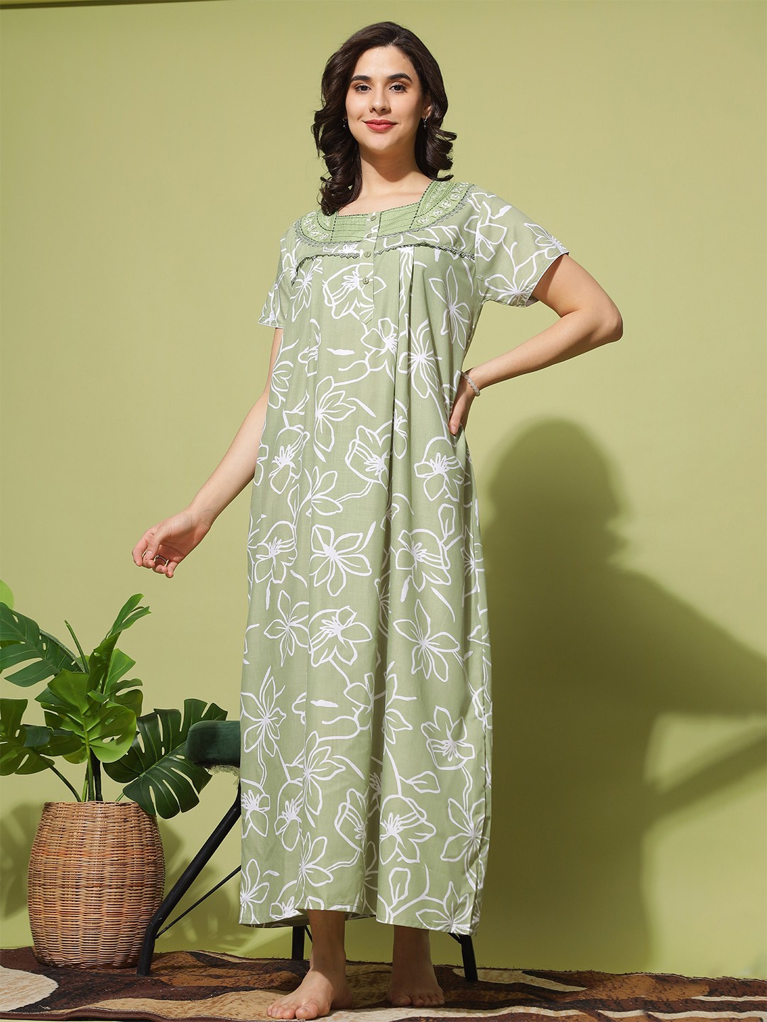 

9shines Label Floral Printed Maxi Nightdress, Green
