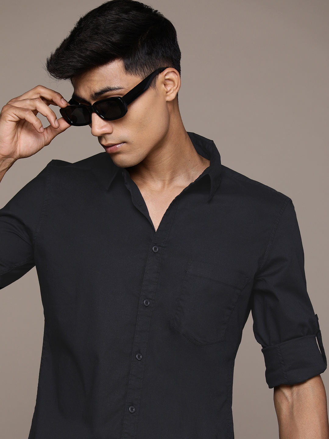 

The Roadster Lifestyle Co. Roll-Up Sleeves Casual Shirt, Black