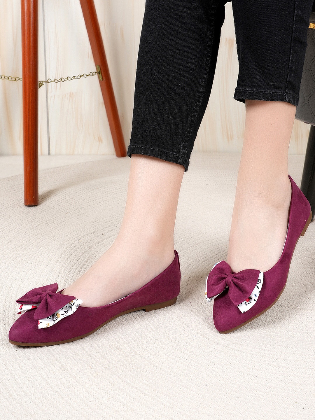 

DressBerry Maroon Bow Detail Pointed Toe Ballerinas