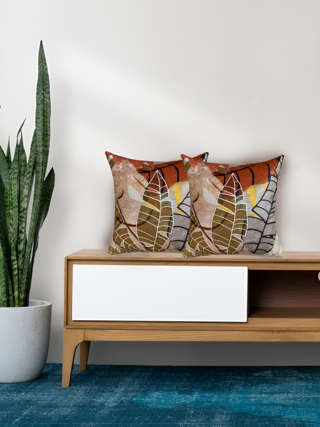 

Tasseled Home Beige & Rust 2 Pieces Abstract Printed Velvet Square Cushion Covers