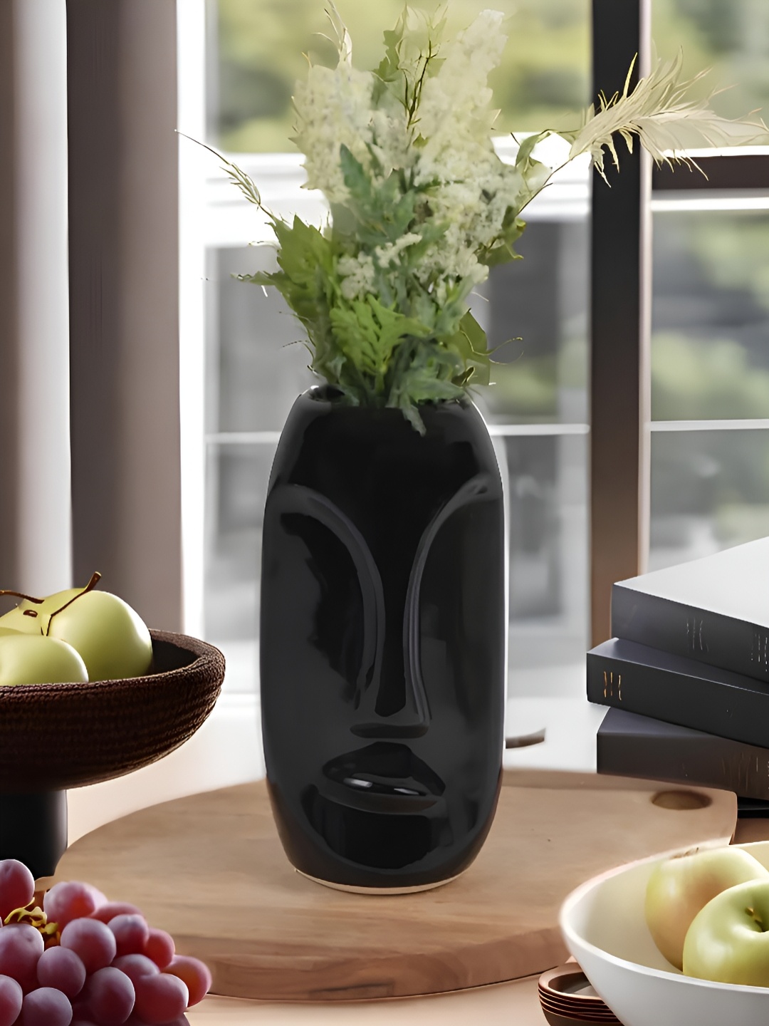 

Kaolinite Black Face Design Flower Vase