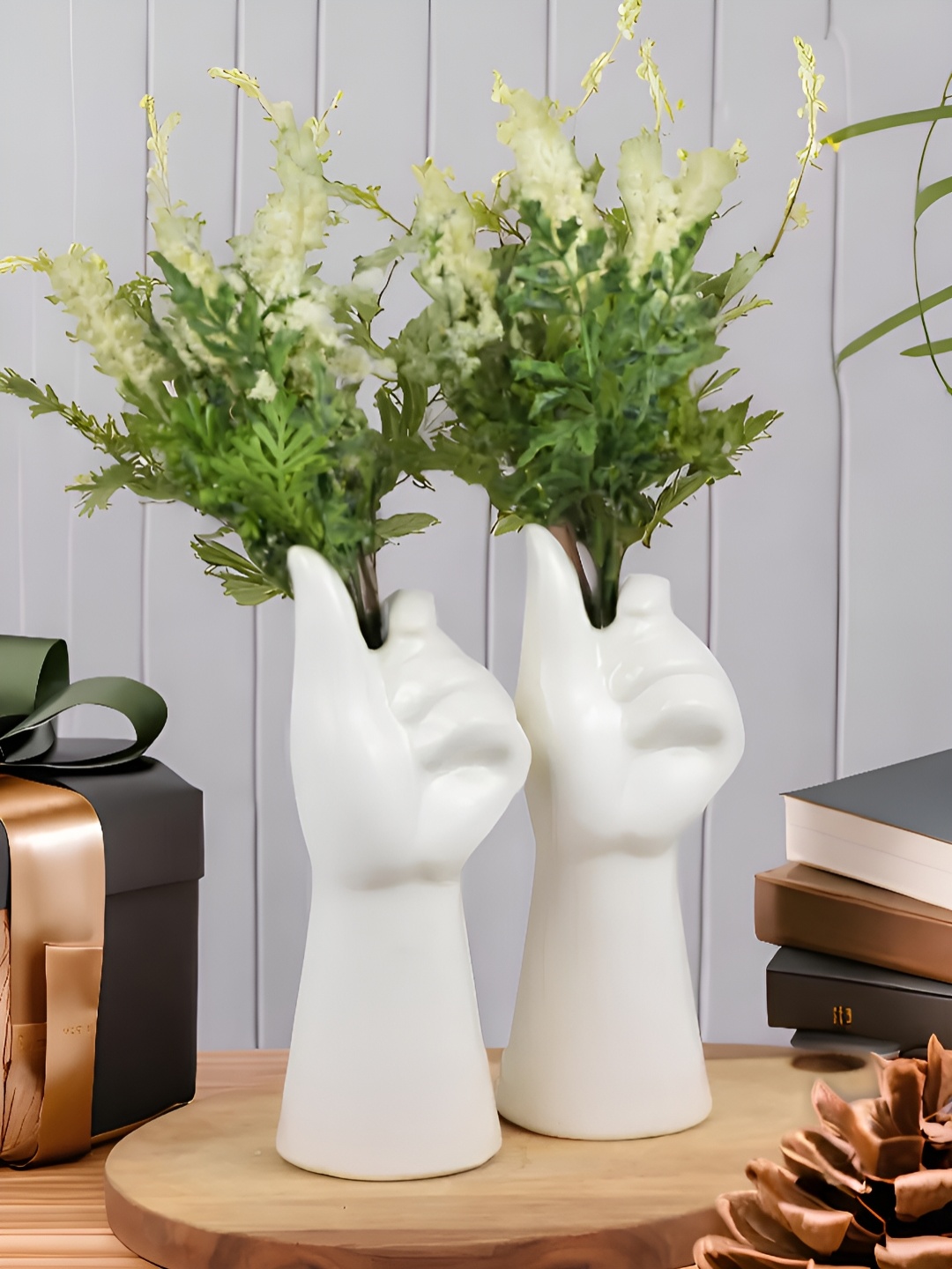 

Kaolinite White 2 Pieces Hand Shaped Flower Vases