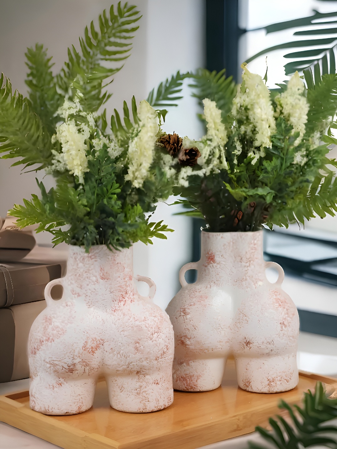 

Kaolinite 2 Pieces Red & White Textured Ceramic Flower Vases