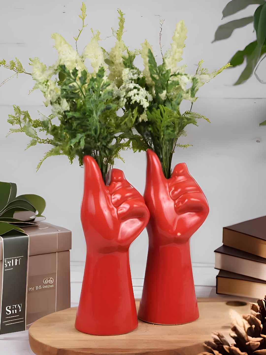 

Kaolinite 2 Pieces Red Hand Shaped Ceramic Flower Vases