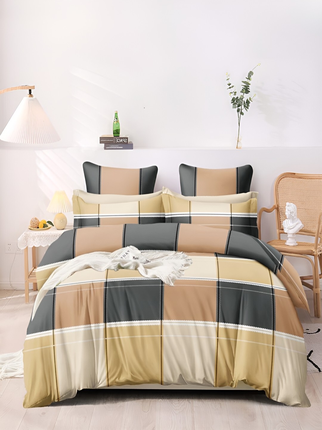 

Srijee Decors Brown & Green Geometric 210 TC King Bedsheet with 2 Pillow Covers