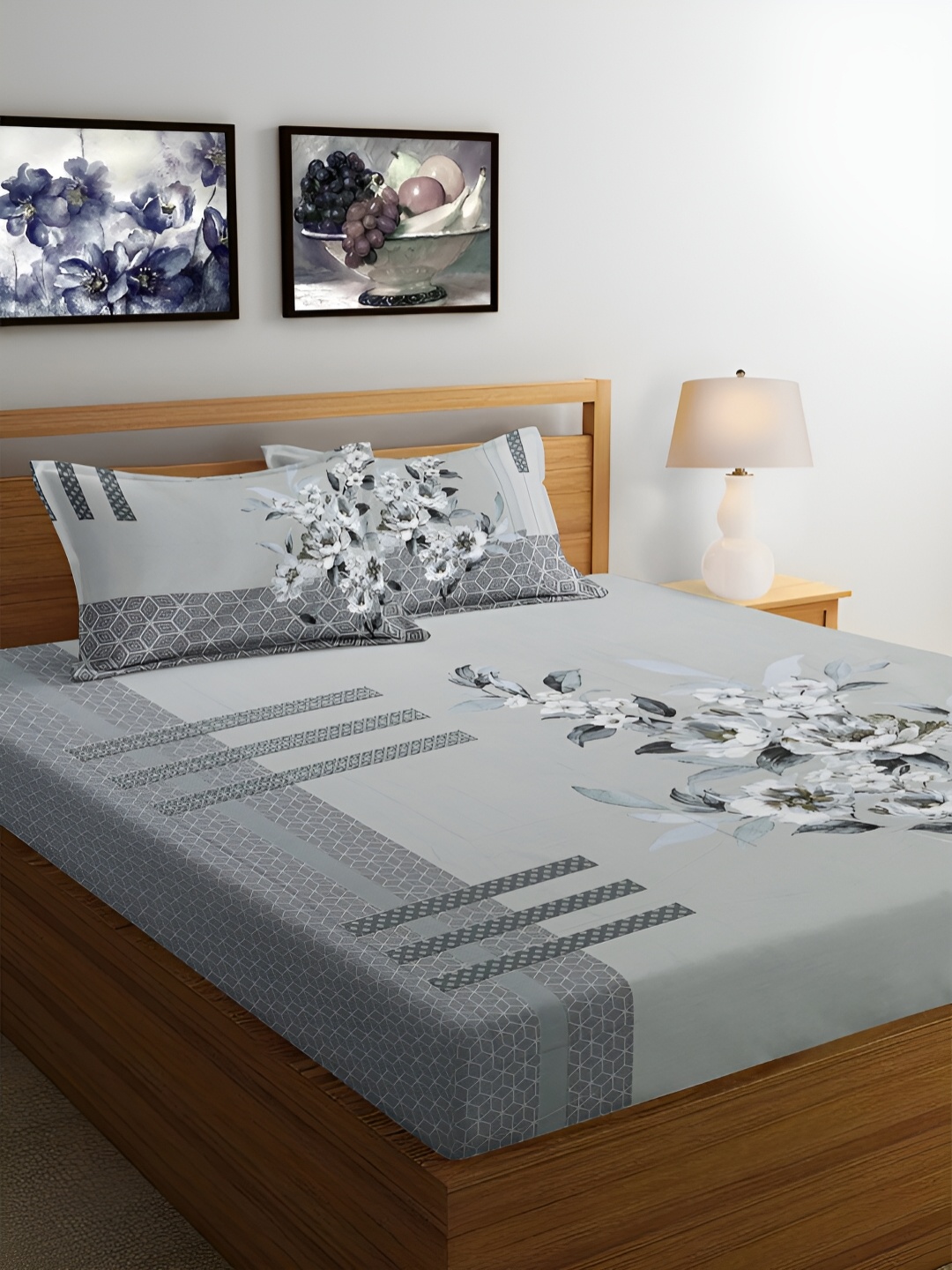 Srijee Decors Grey Floral 350 TC Cotton King Bedsheet with 2 Pillow Covers