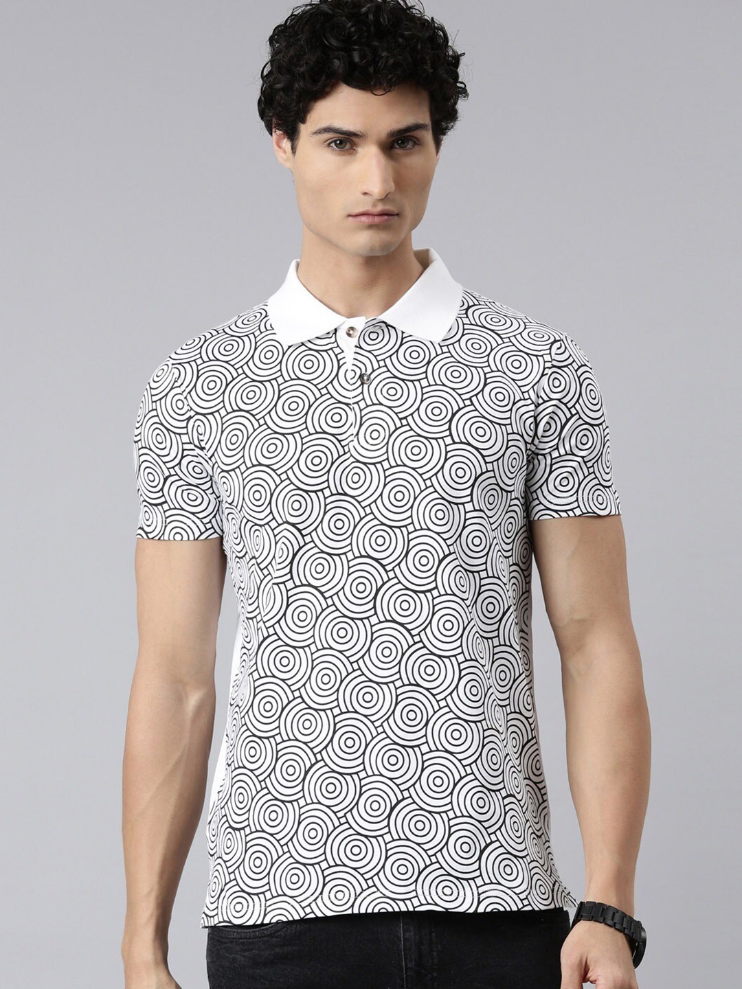 

THE SOUL PATROL Abstract Printed Polo Collar Cotton T-shirt, White