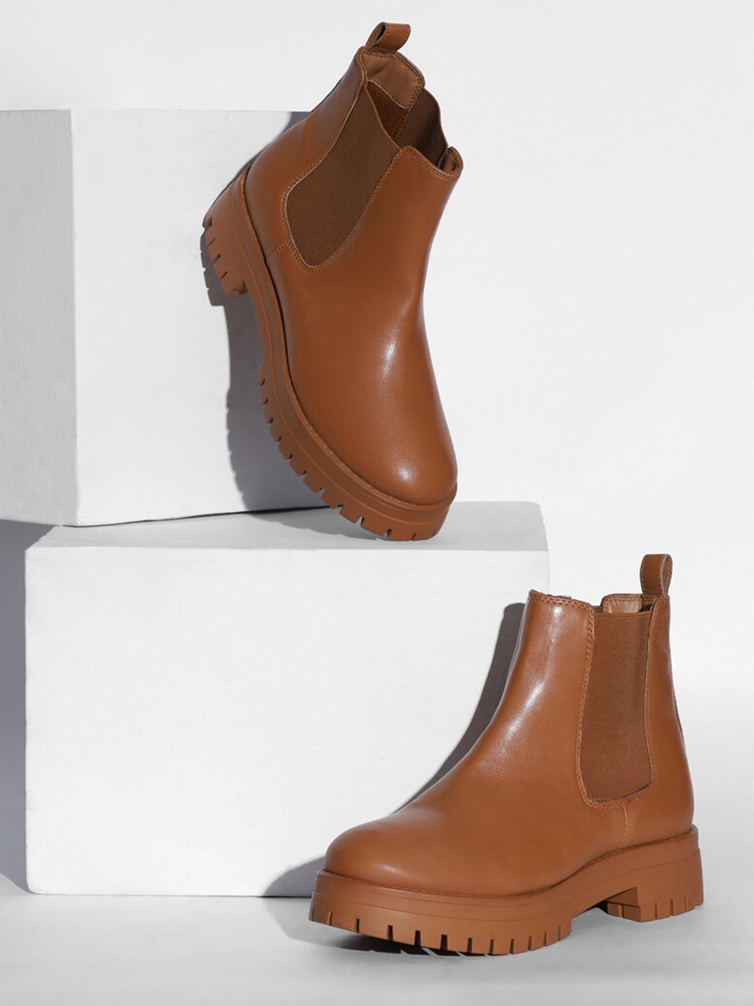 

FOREVER 21 Women Mid-Top Block Heeled Chelsea Boots, Brown