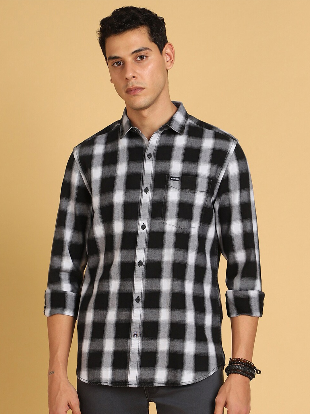 

Wrangler Standard Checked Spread Collar Long Sleeves Regular Fit Casual Shirt, Black