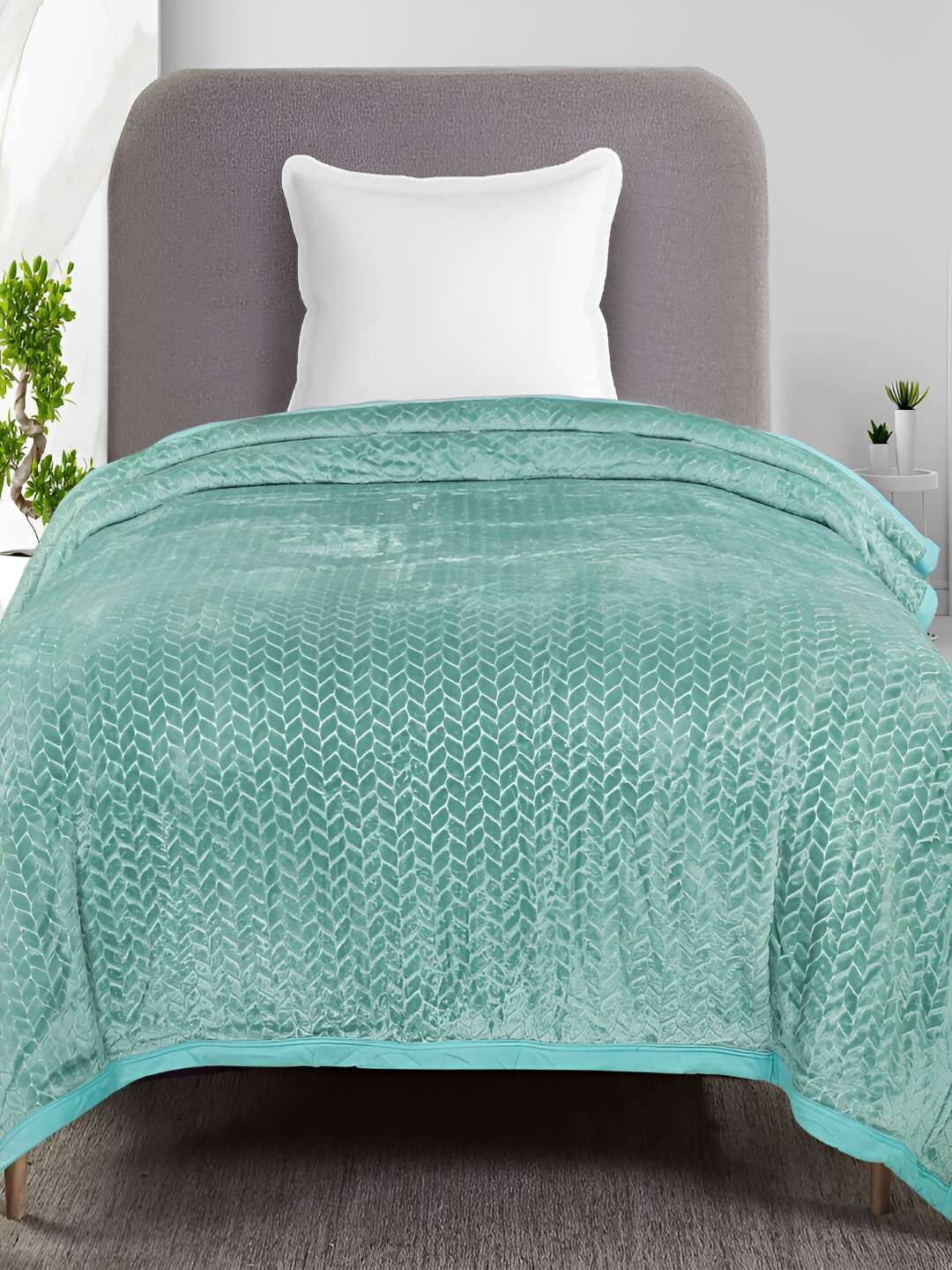 

GAPU & BALY Green Striped AC Room 300 GSM Single Bed Blanket
